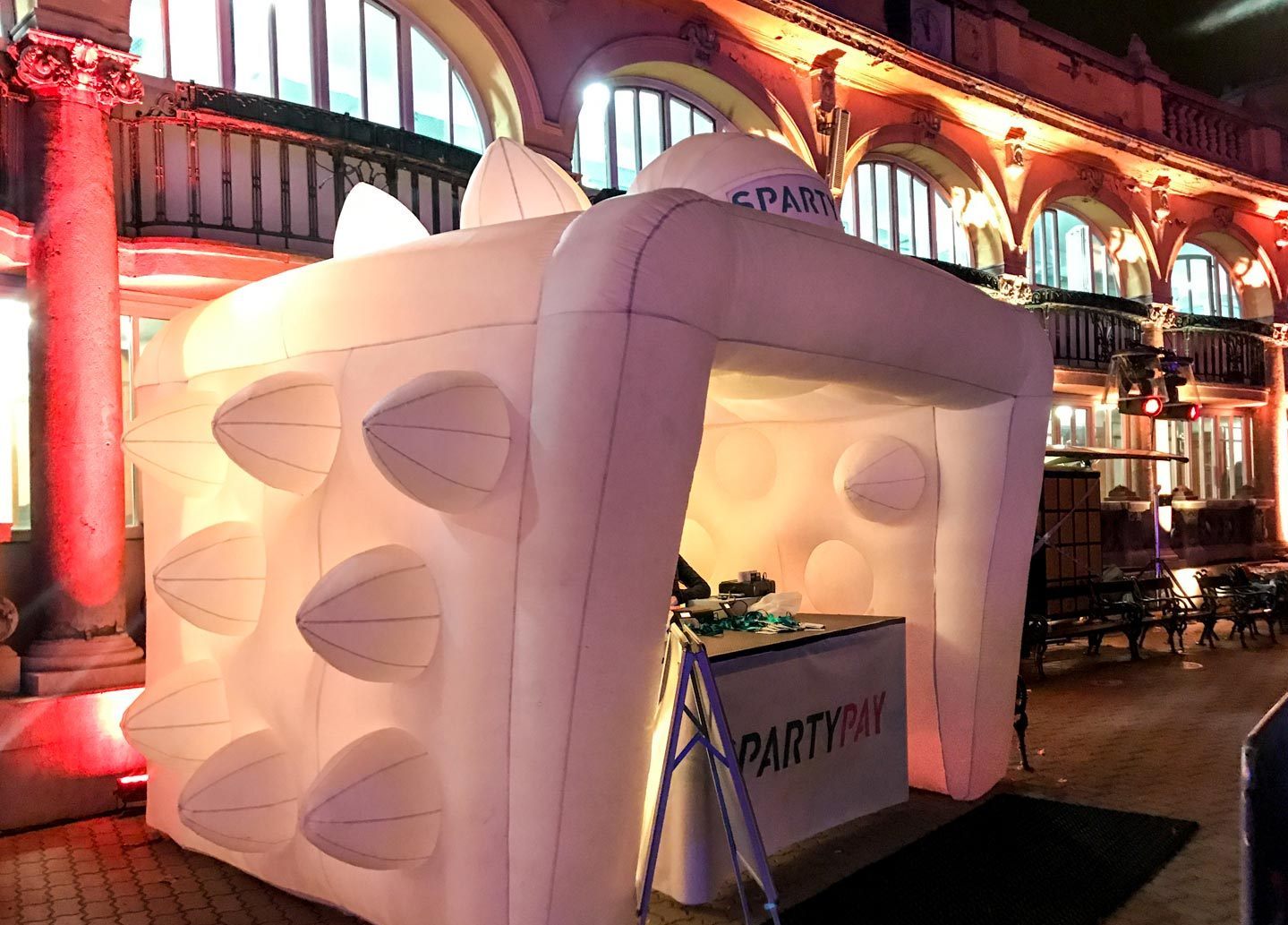 felfújható varrott kiosk